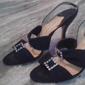 Gorgeous Manolo Swarovski Slingback